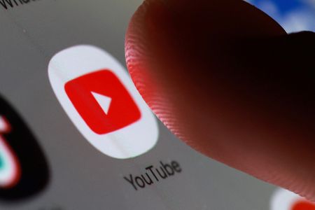 YouTube diz que cumprirá proibição de adolescentes em redes sociais na Austrália