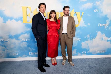 Comédia romântica "Eternity" faz perguntas existenciais sobre vida após a morte