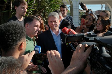 Flávio se reúne com Tarcísio e diz que estarão juntos para construir projeto para o Brasil