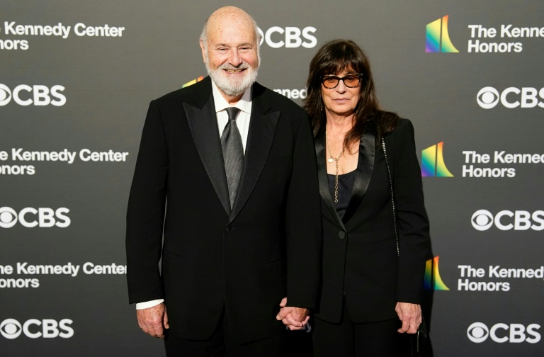 Polícia investiga morte do cineasta Rob Reiner e sua esposa como 'aparente homicídio'
