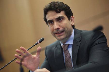Galípolo diz que BC ainda está insatisfeito com nível da inflação e defende juros restritivos
