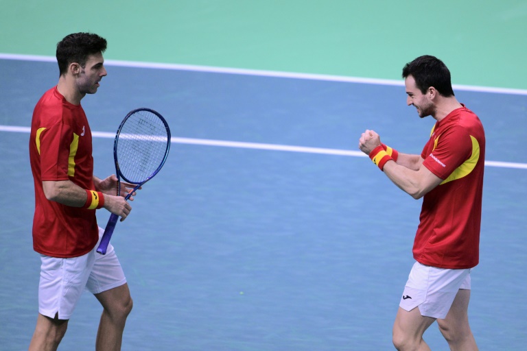 Espanha vence Alemanha nas duplas e vai enfrentar Itália na final da Copa Davis