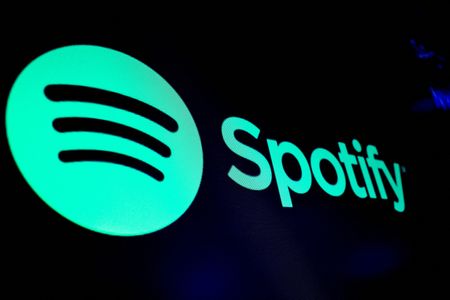 Spotify lança 'playlist por comandos' de IA para usuários premium nos EUA e no Canadá