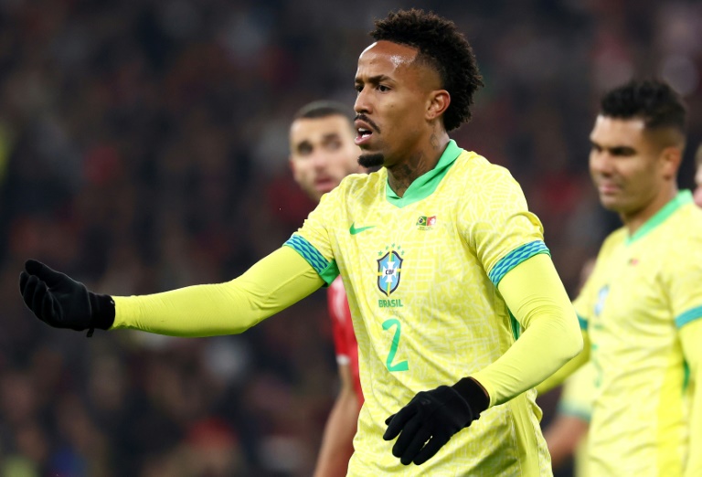 Éder Militão sofre lesão muscular na coxa direita