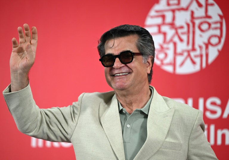 Cineasta iraniano Jafar Panahi impulsiona campanha da França pelo Oscar