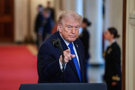 Trump fará discurso do Estado da União em meio a ventos contrários internos e no exterior