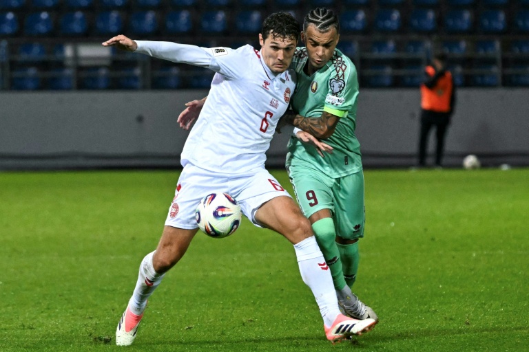 Christensen sofre lesão no joelho e vai desfalcar Barça por vários meses