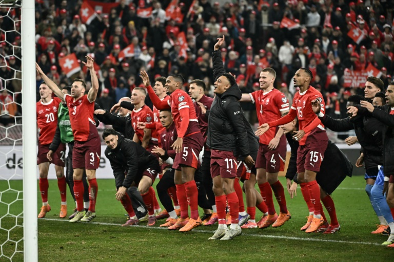 Suíça fica perto de vaga na Copa; Kosovo se garante pelo menos na repescagem