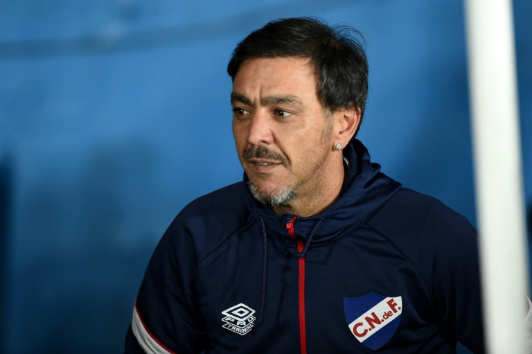 Álvaro Recoba assume como novo técnico do Deportivo Táchira, da Venezuela