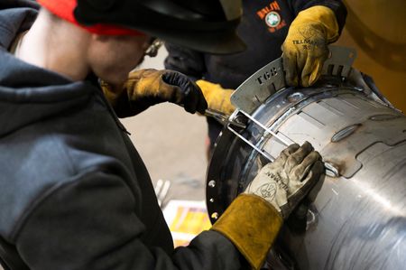 Atividade industrial dos EUA desacelera em novembro, mostra PMI