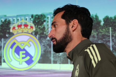 Arbeloa promete "lutar por tudo" como técnico do Real Madrid