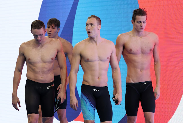 Rússia e Belarus voltarão a competir com uniformes, bandeiras e hinos na natação