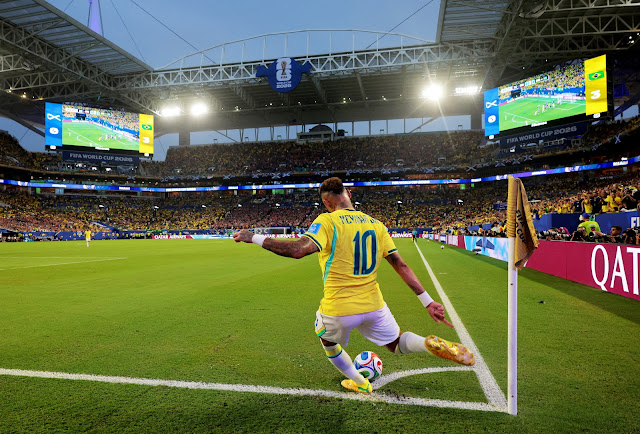 Neymar chora no vestiário após retorno à seleção brasileira