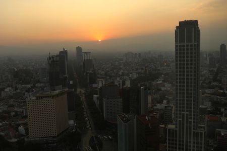 Crescimento de América Latina e Caribe deve desacelerar para 2,1% em 2026, diz BID