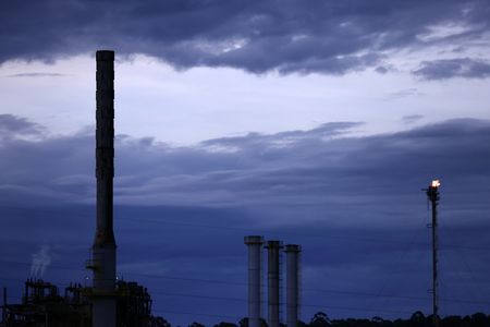 Petrobras monitora petróleo antes de cogitar alta a combustíveis, tem rotas alternativas ao conflito