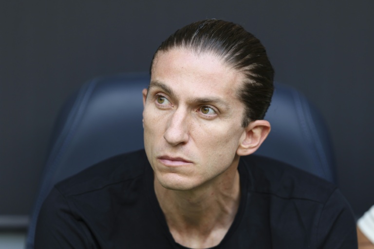 Demissão de Filipe Luís aumenta turbulência no Flamengo